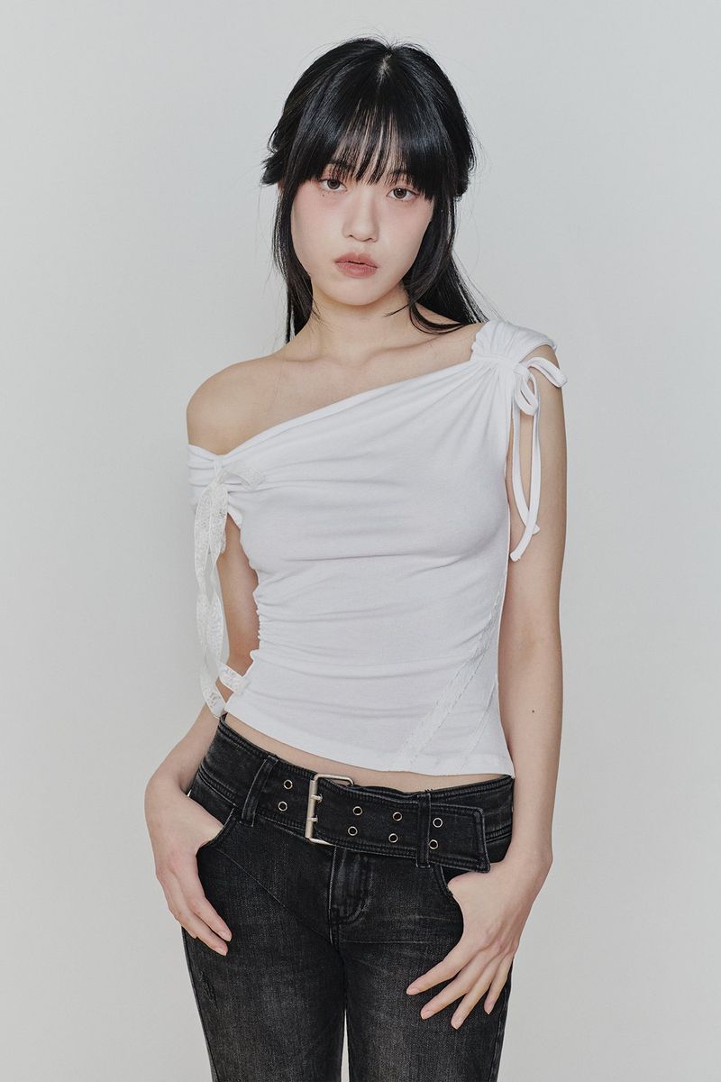 PAIN OR PLEASURE（ペインオアプレジャー）の「エンジェルストラップトップ white（トップス）」