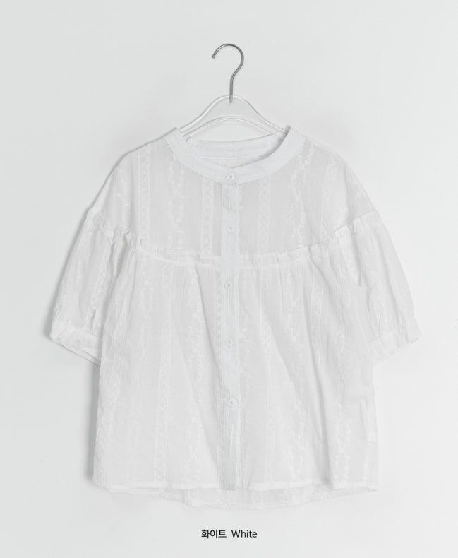 Dodo Lace Puff Short Sleeve Blouse