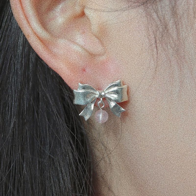 Ivorybubble（アイボリーバブル）の「【MADE】 リボン 02. ピアス（アクセサリー）」