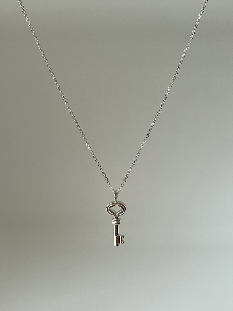 Key of heart necklace (silver)