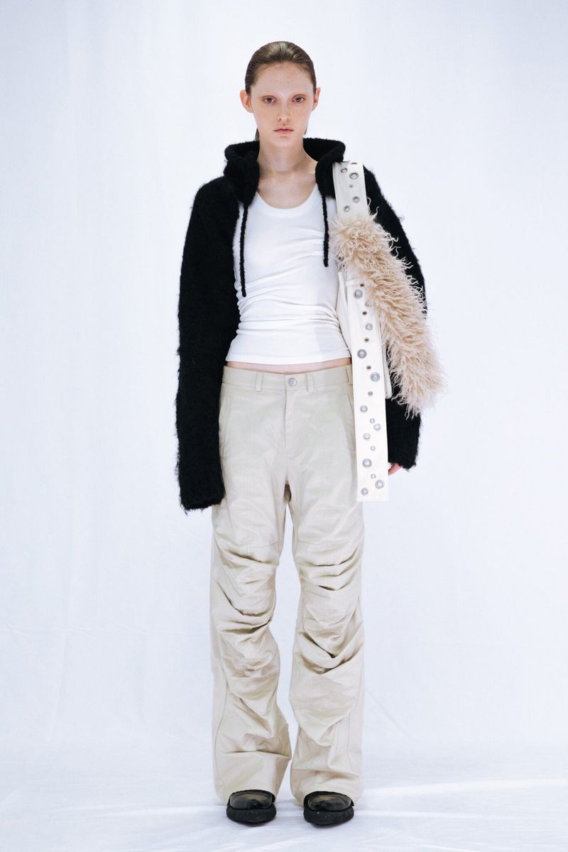 GATHER SHOULDER BAG