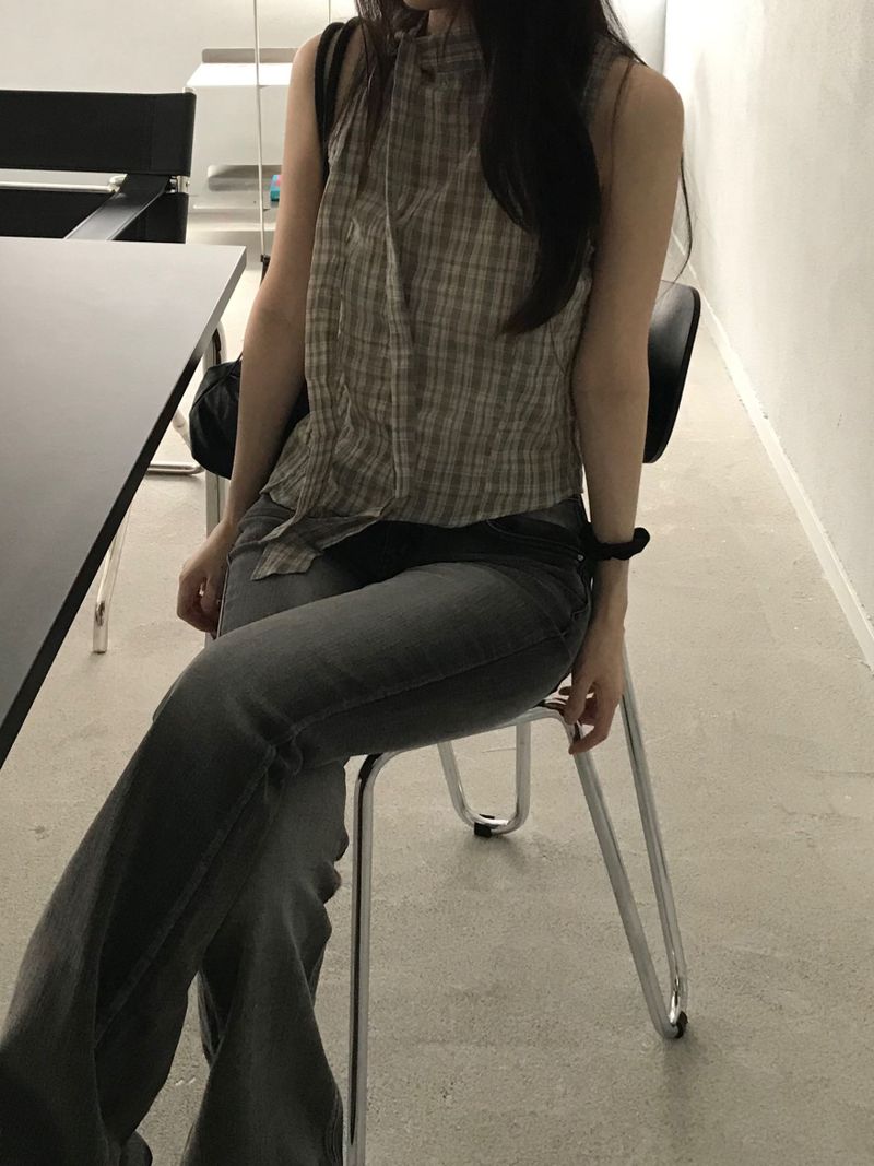 Check halter top (2 colors)