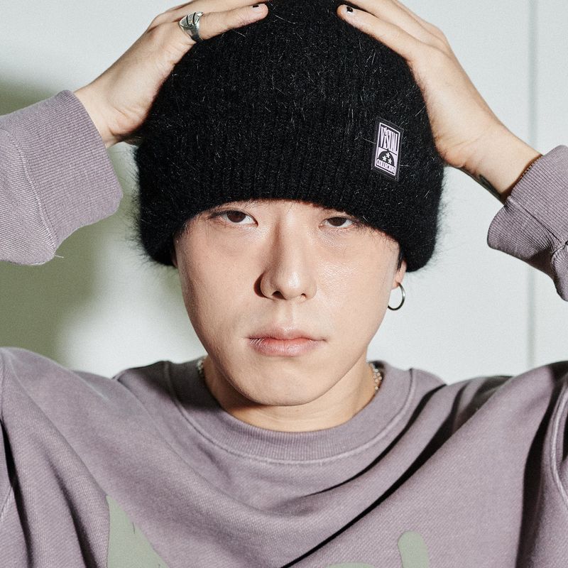 soft angora beanie [black]