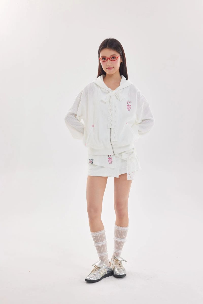 Off the Clock Shorts (White)