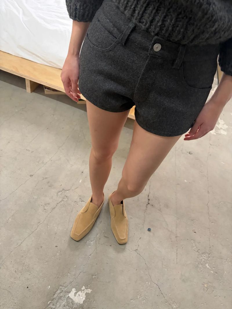 ERR（イアルアル）の「wool blend mini shorts（Pants）」