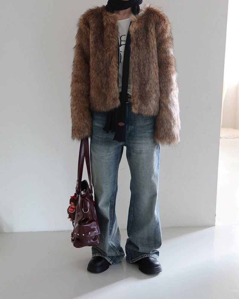 V-neck knit patch long muffler