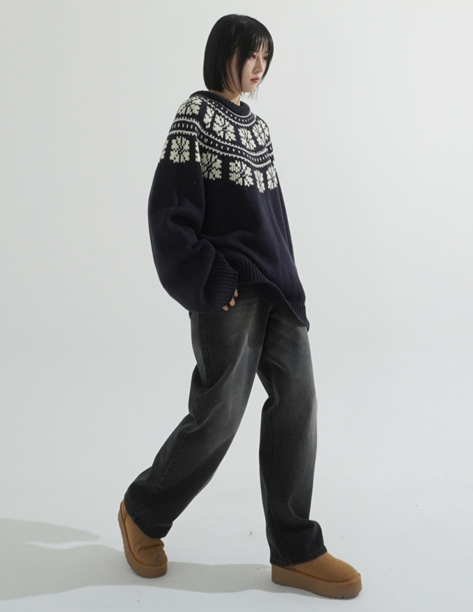 Seoungsu sand washing black denim