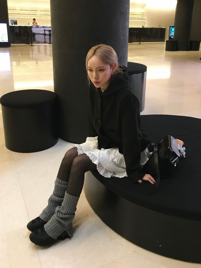 Heating Winter Illusion Black Stockings (1c)