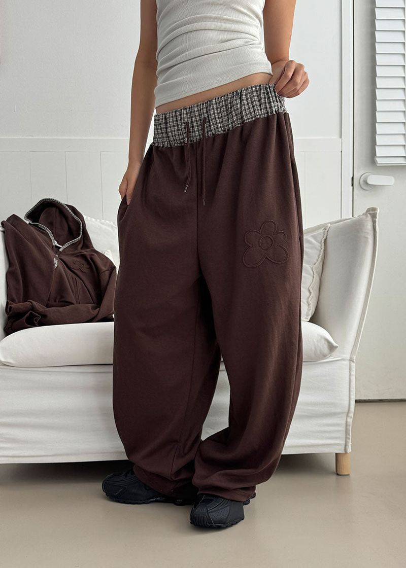 eon（イオエン）の「FLOWER CHECK BANDING PANTS（Pants）」