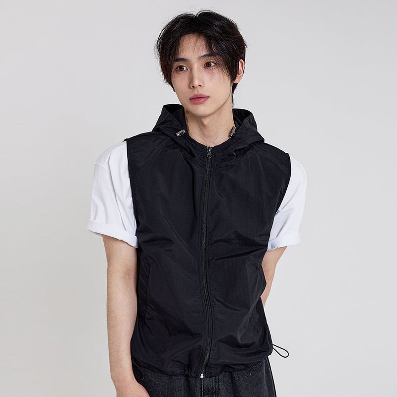COSYHARU（コシハル）の「crop nylon hood vest（Tops）」