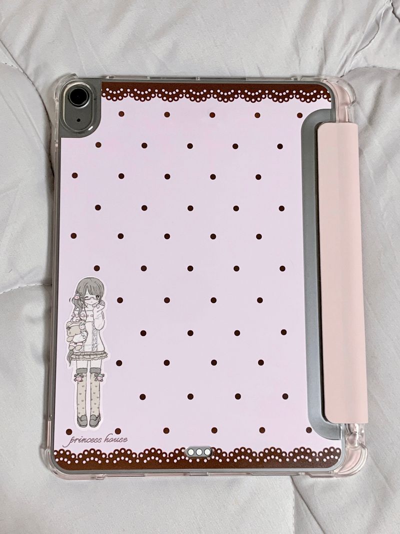 strawberry chocolate iPad case (for tablets 11” above)