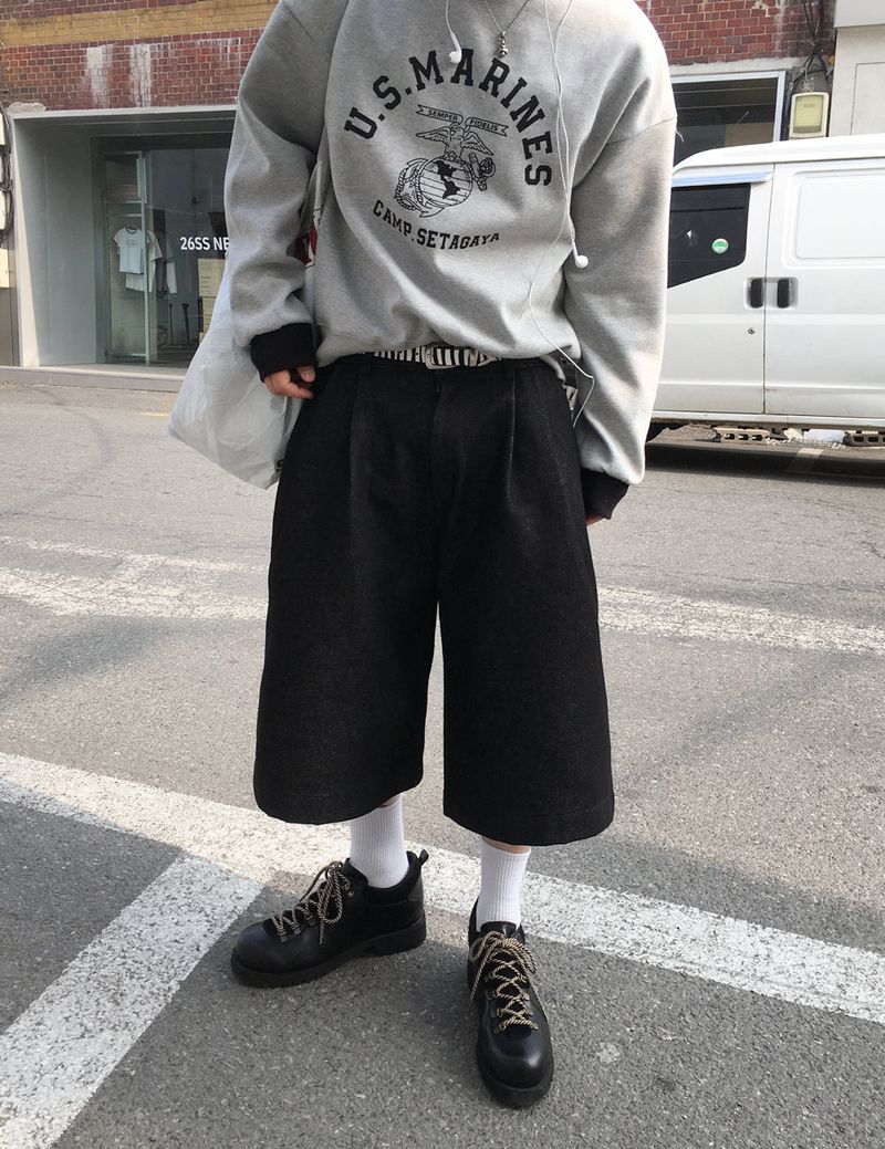 HOLY IN CODE（ホーリーインコード）の「No.1683 non-fade bermuda SHORTS（Pants）」