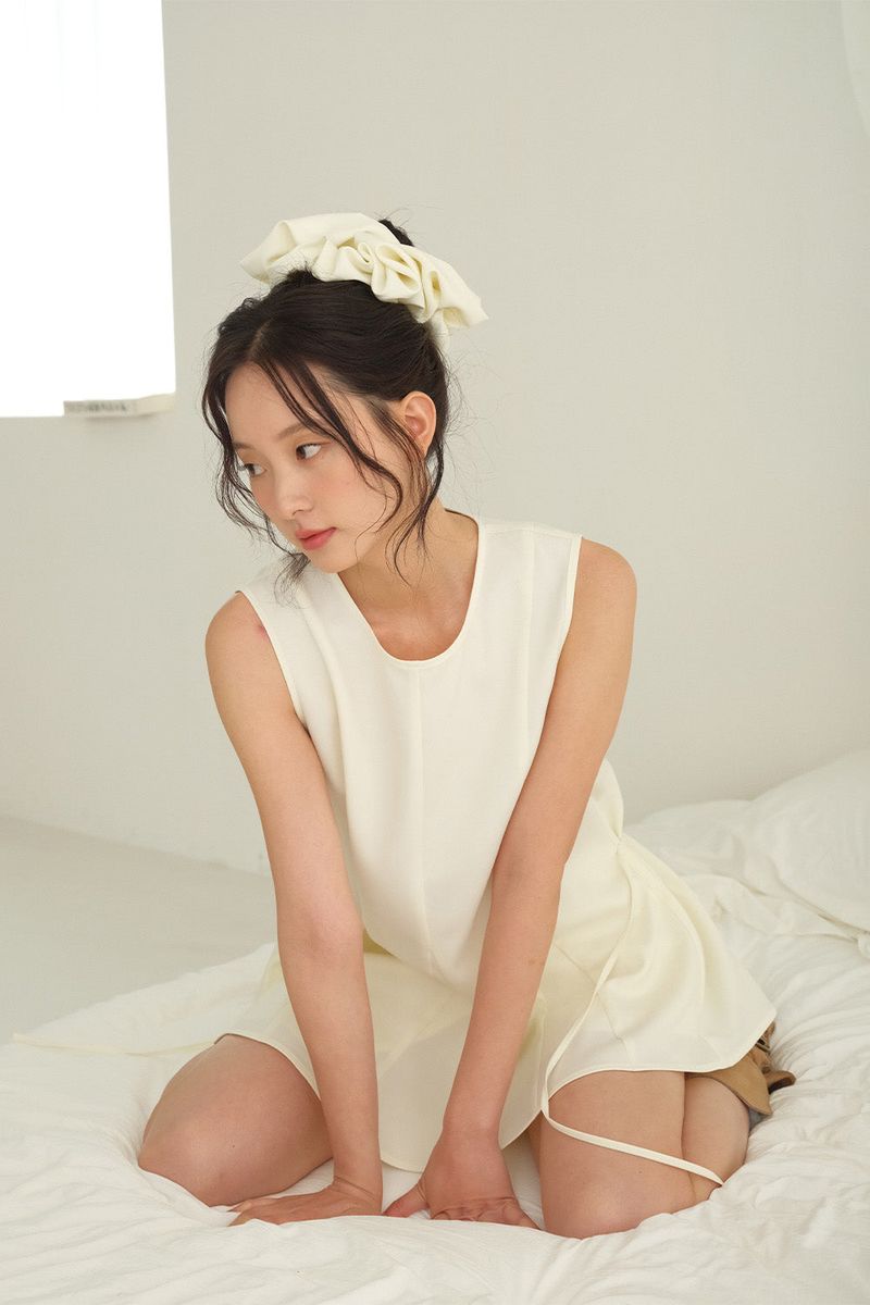 Scrunch Flare Sleeveless_Ivory