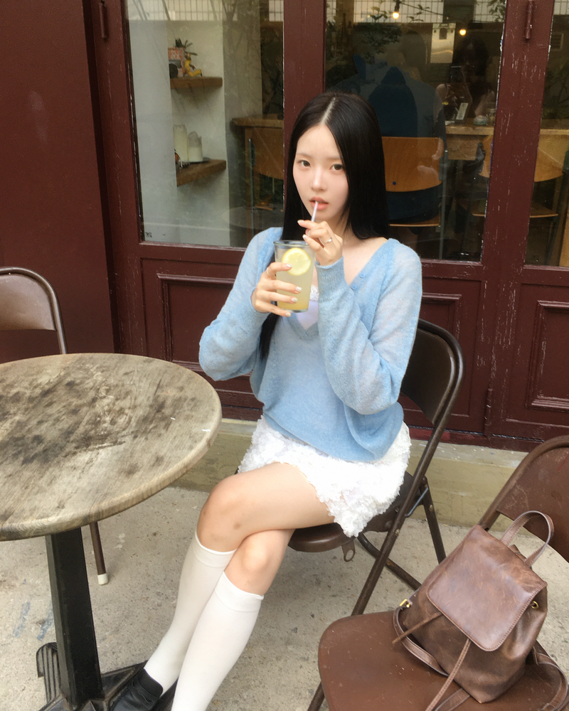 Mohair button V neck knit