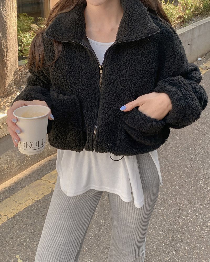 Wool crop jumper
