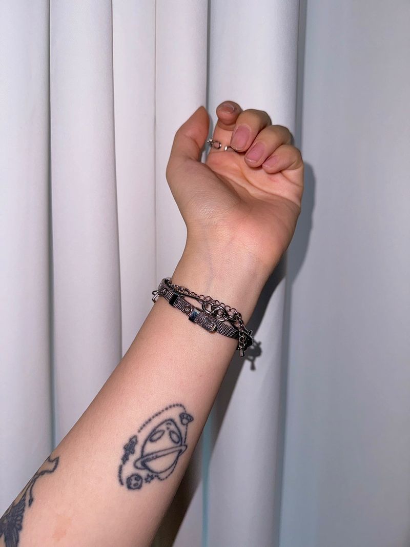 Silver belt bracelet