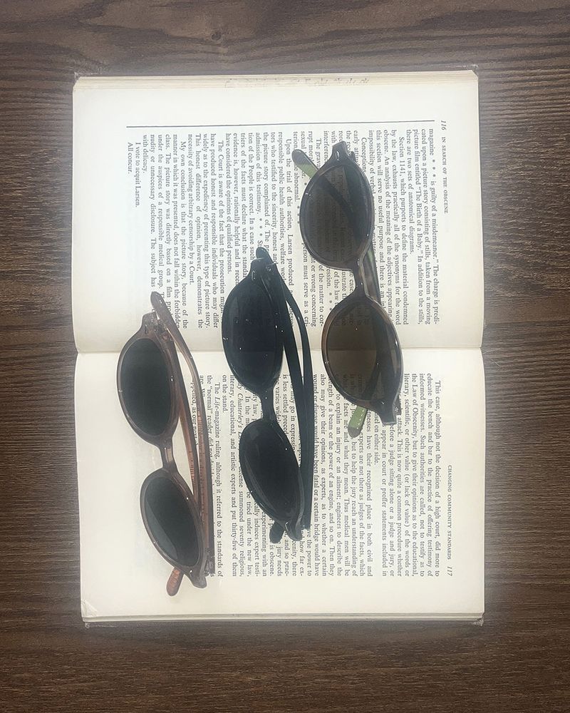 WONDER WONDER（ワンダーワンダー）の「Brill tint Round sunglasses（Fashion Accessories）」