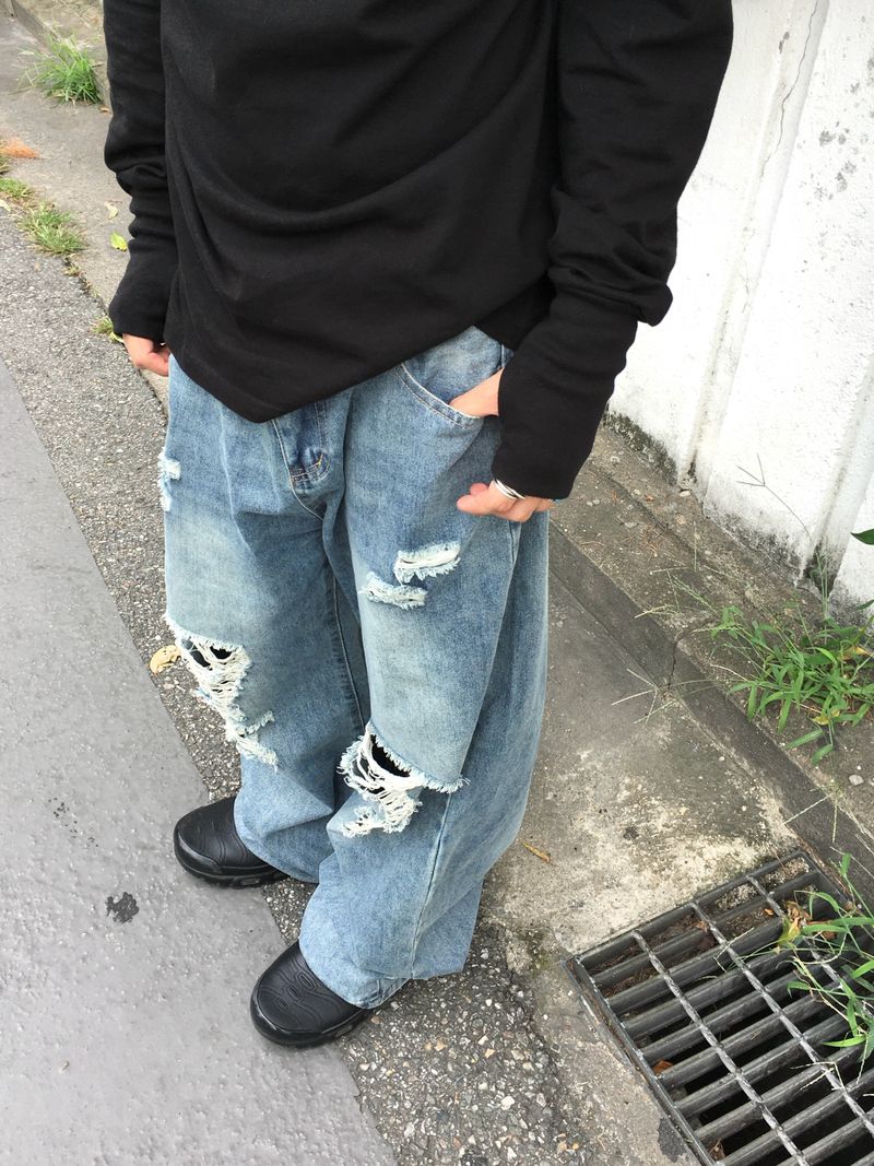 Penser Distressed Denim Pants