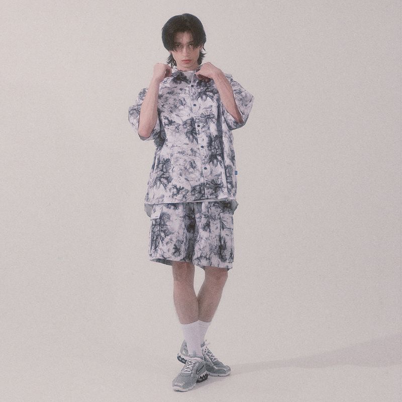 tie-dye cargo shorts_white