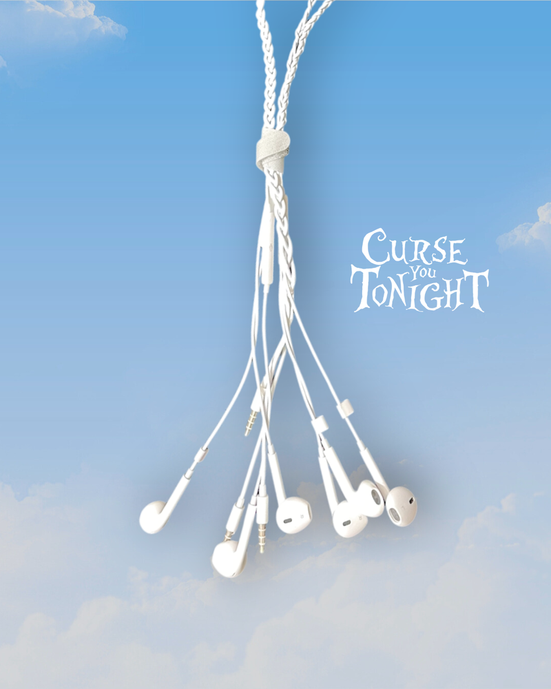 EarPod sss (necklace)