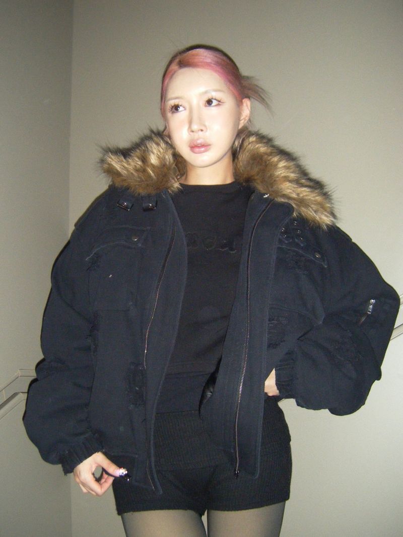 RACCOON PUFFER JACKET-BLACK