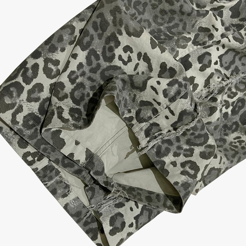 leopard grunge capri shorts_grey