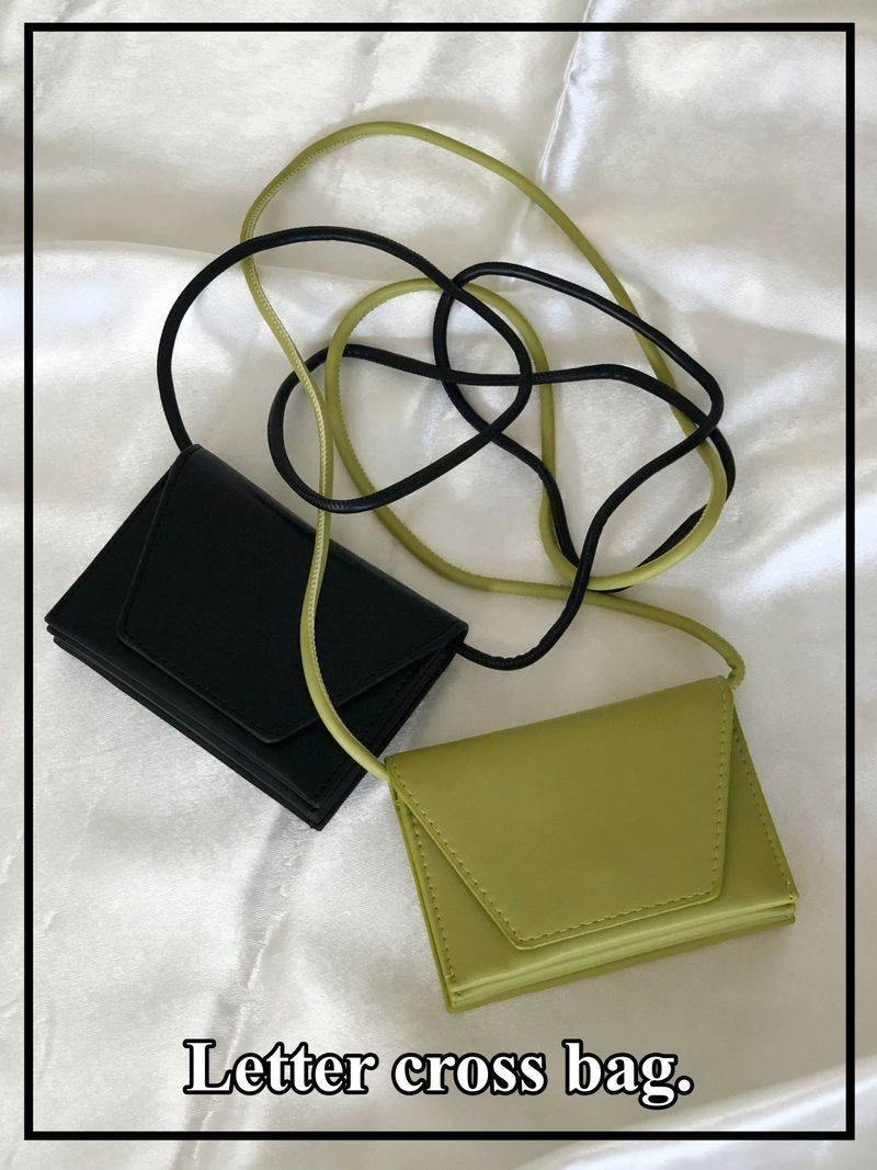 Arco iris(アルコイリス)の「Letter cross bag (Bags)」