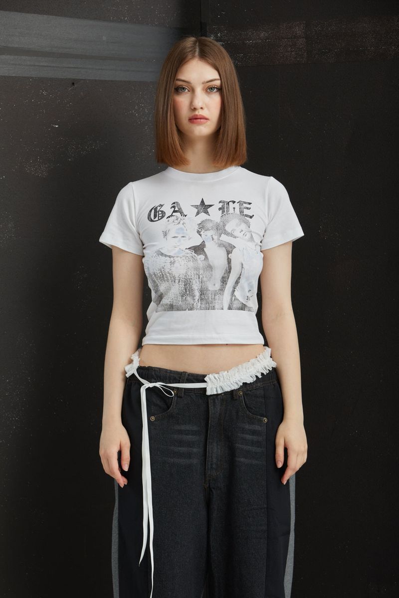 FRIENDS CROPPED T-SHIRT