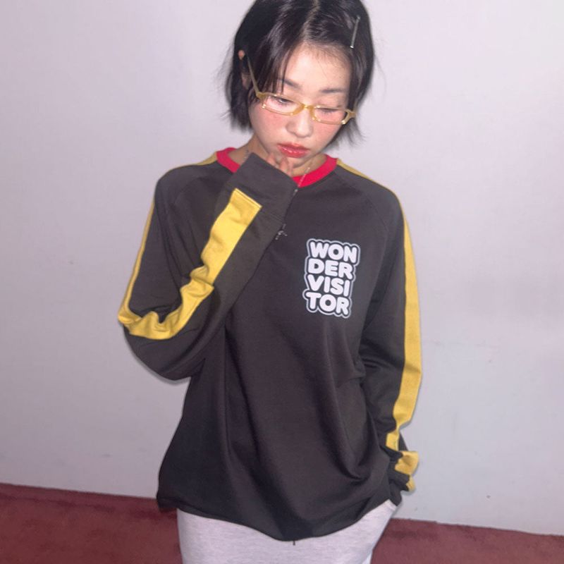 wonder visitor（ワンダービジター）の「Logo track Raglan LS-T [charcoal]（Tops）」