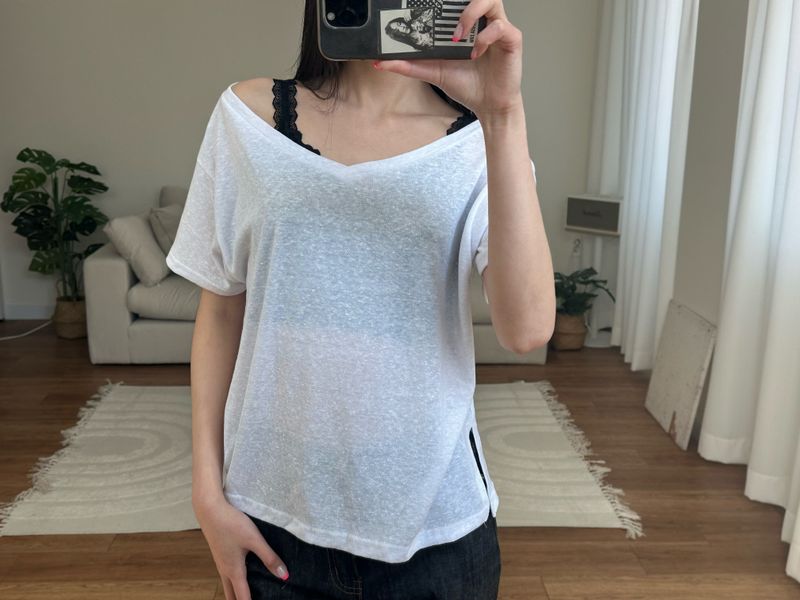 loose v neck tee