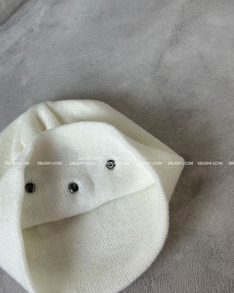 [UNISEX] Chrome Cross Stud Binnie