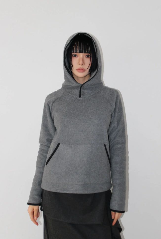 FLEECE FINGER-HOLE HOOD TOP