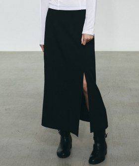 NICK&NICOLE(ニック&ニコール)の「SIDE SLIT LONG SKIRT_BLACK(Skirts)」
