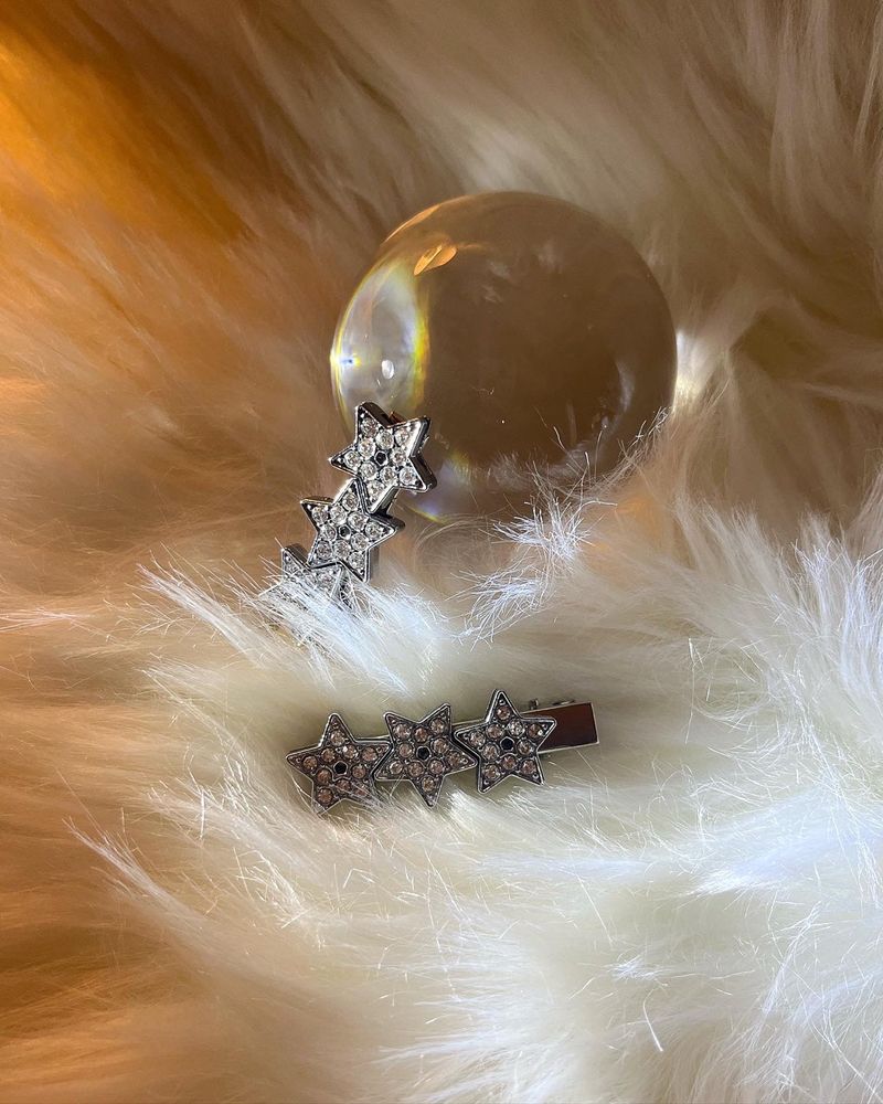 Crystal three stars hairpin