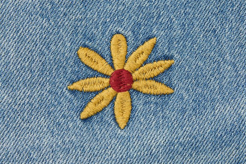 FLOWER EMBROIDERED STRAIGHT DENIM code 26215
