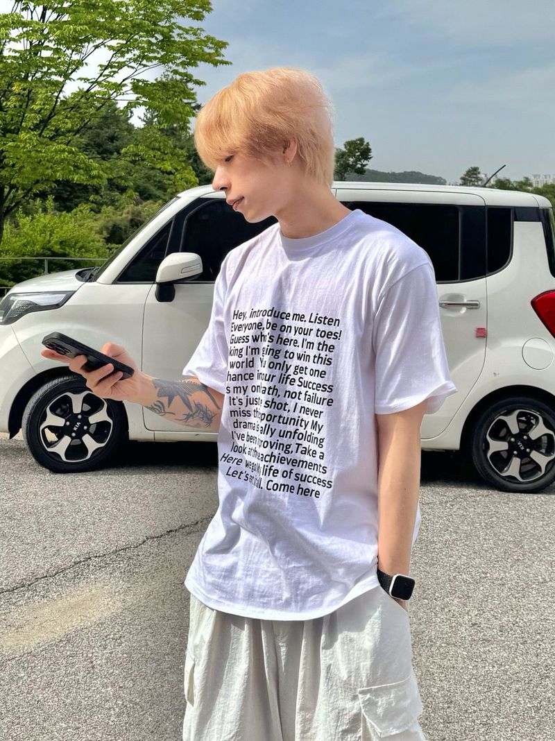 Square frame lettering short sleeve T 3C