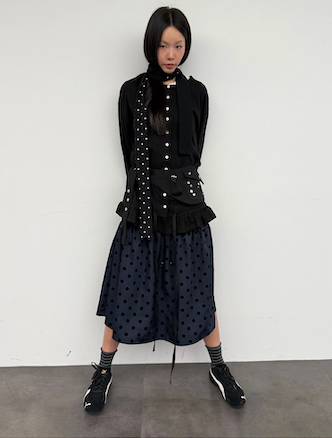 NATTY CARDIGAN IN BLACK (SCARF SET)