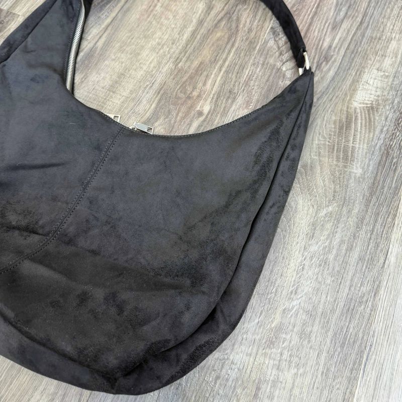 Mist Black Curve Shoulder Bag