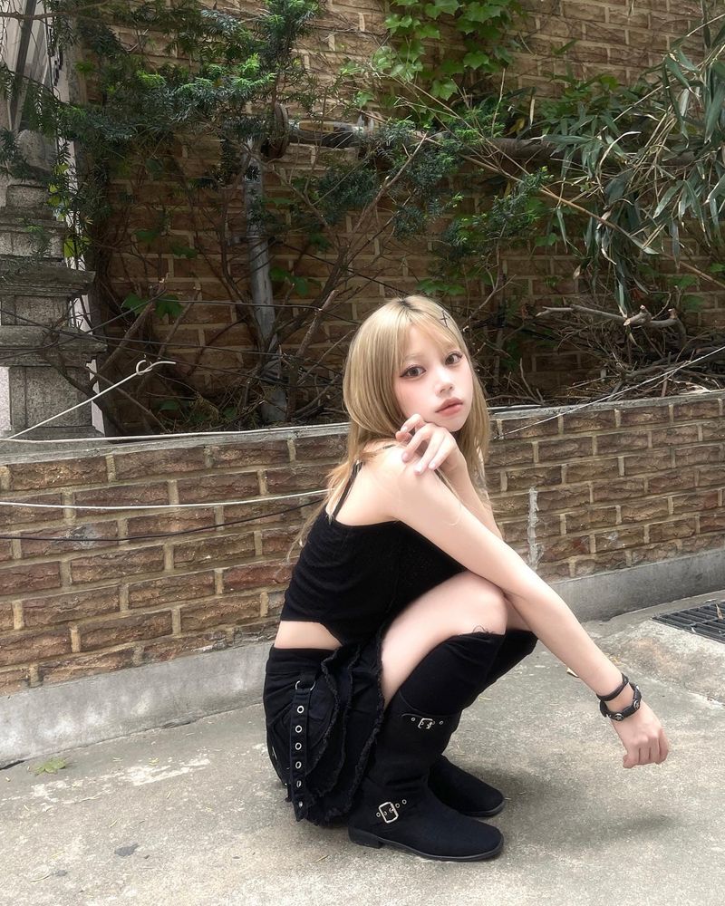 Rock and chic Sleeveless