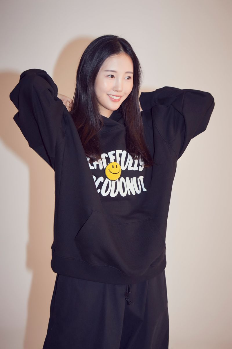 peaceful smile hoodie_bk