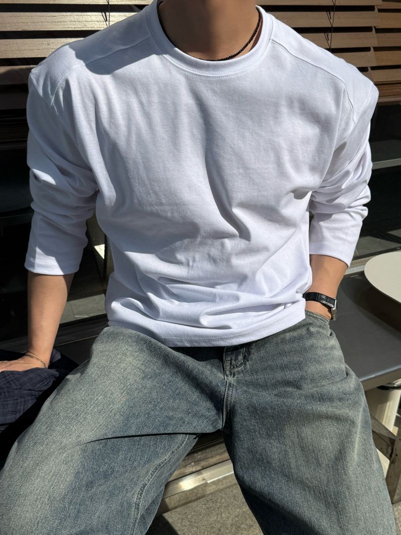 Broad shoulder cut line long sleeeve