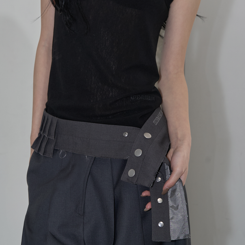 PLEATED SNAP BELT (GRAY)