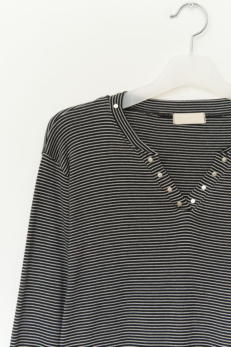 Neck Stud Striped Longsleeve
