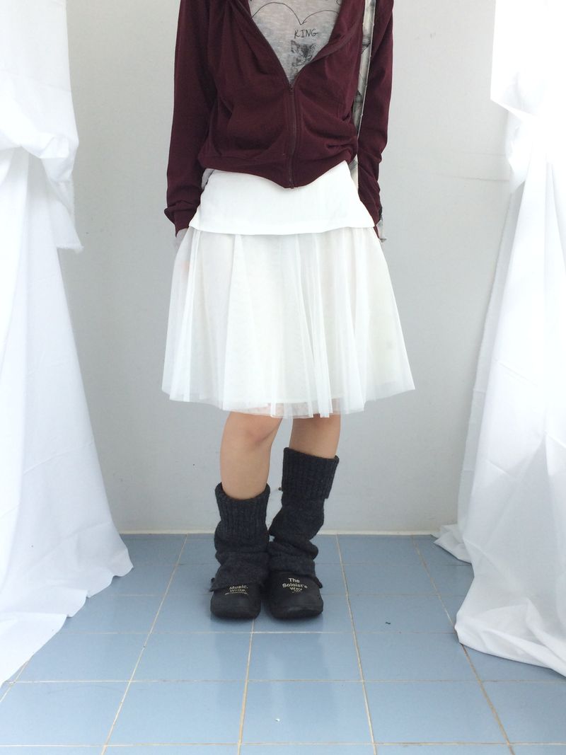 See-through curve layered skirt