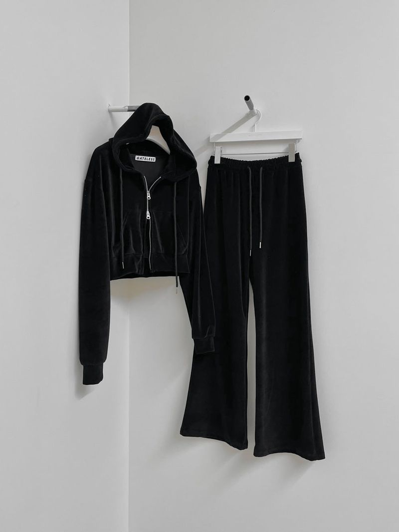 22 VELVET CROPPED HOODY