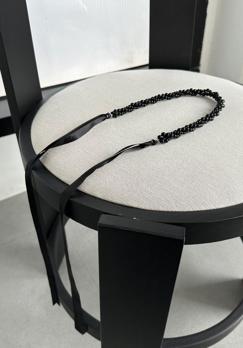 black berry ribbon necklace