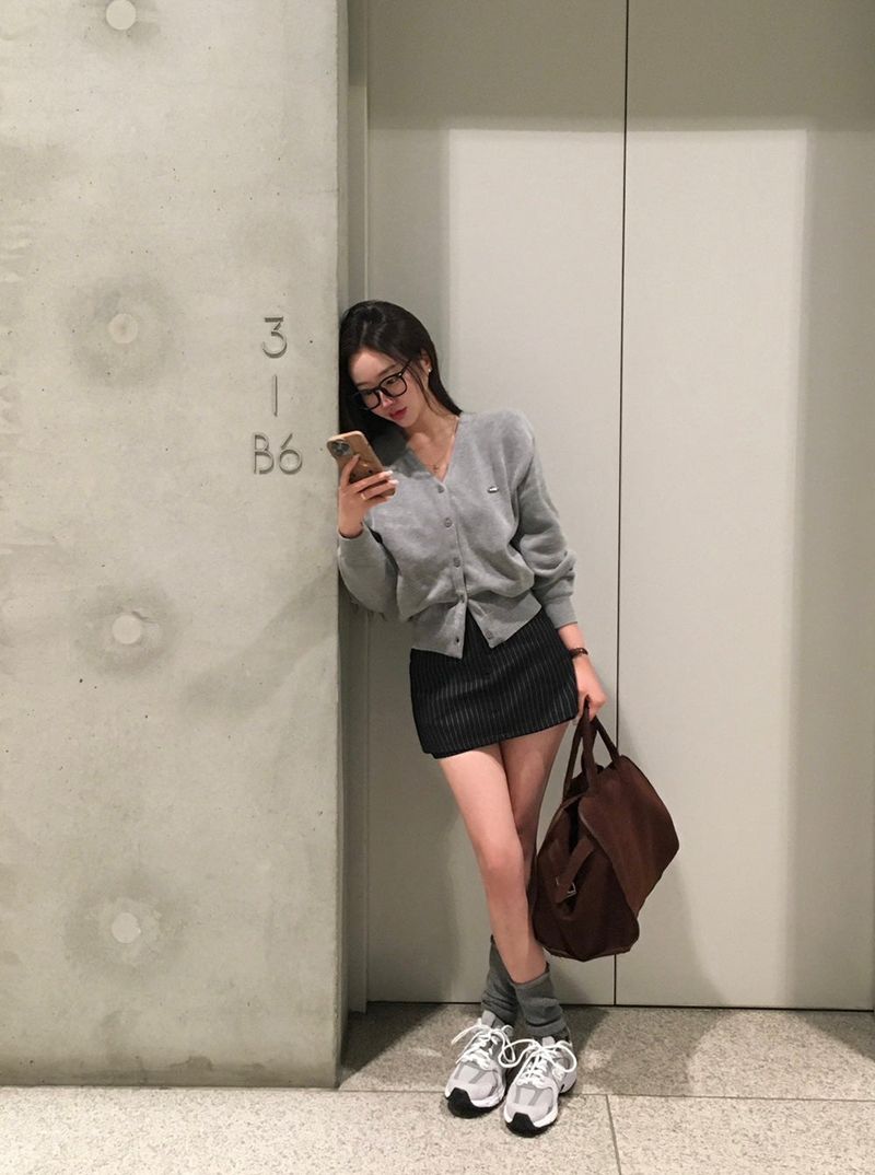 [bellide made] Merlin, Pendant V-neck Cardigan