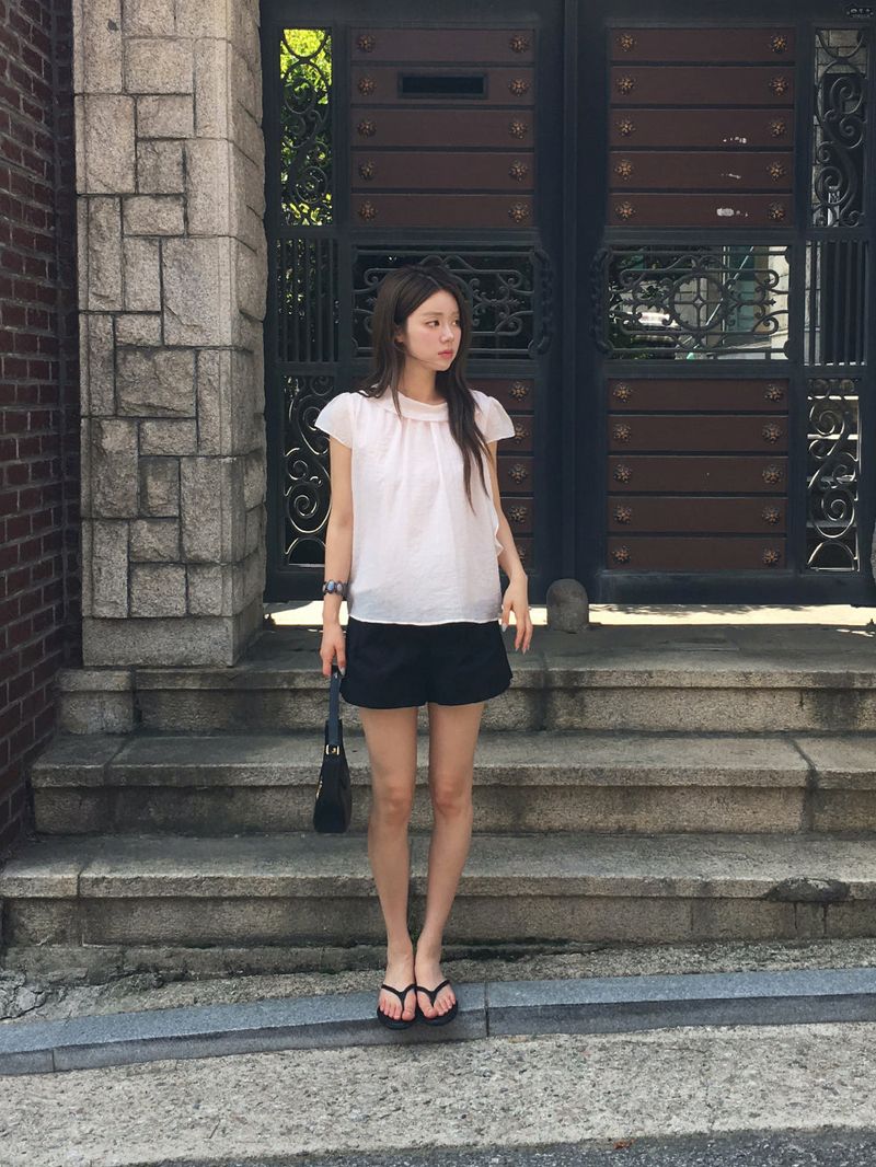 nobiyaka（ノビヤカ）の「Comi pintuck shorts（Pants）」