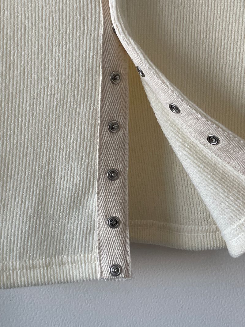 Open high-neck knit T