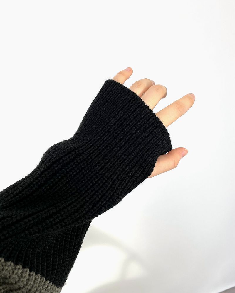 Stripe Warmer Hood-Knitwear